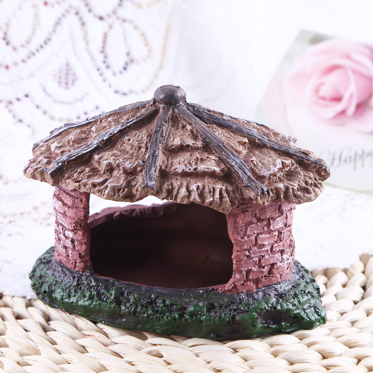 Resin Well Aquarium Decor