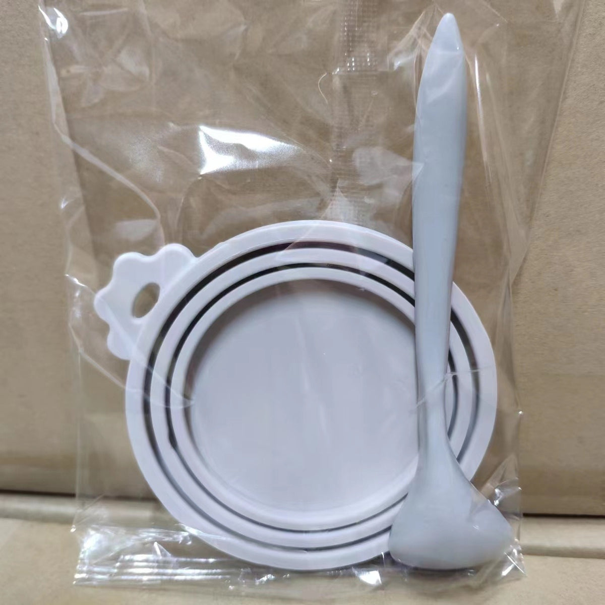 Silicone Wet Food Can Lid and Spoon