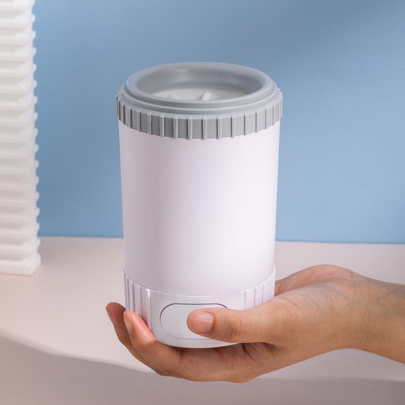 Rotating Paw Cleaning Cup